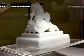 Exposición sobre topónimos oficiales y capitales de Vietnam a través de etapas históricas