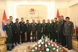 Intercambian experiencias Vietnam y Camboya sobre mantenimiento de la paz 