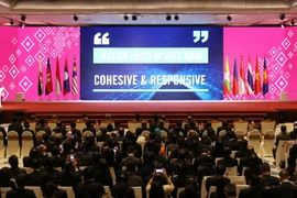 Concluyen XXXV Cumbre de ASEAN y citas anexas