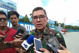 Movilizan en Indonesia militares y policías para búsqueda de helicóptero desaparecido 