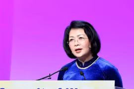 Destaca vicepresidenta vietnamita papel de las mujeres en la cuarta revolución industrial
