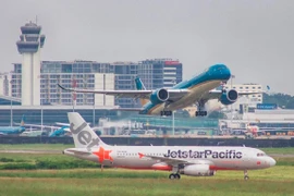 Vietnam Airlines y Jetstar Pacific ajustan vuelos por tormenta Nakri