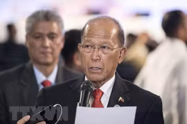 Propone ministro de Defensa levantar ley marcial en el sur de Filipinas