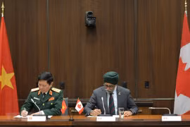 Fomentan Vietnam y Canadá relaciones en defensa