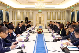Premier vietnamita llama a inversiones de empresas chinas en infraestructura 