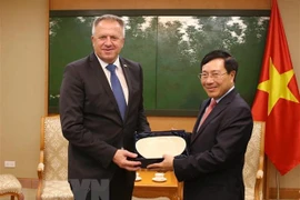Vietnam aspira a mayores nexos con Eslovenia en comercio e inversión 