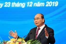 Premier vietnamita se compromete a seguir acompañando a la comunidad empresarial 