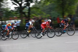 Inician carrera ciclística Hanoi – Dien Bien