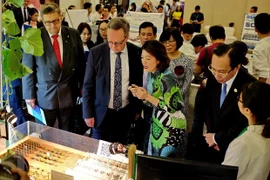 Recibirán innovadores vietnamitas apoyo financiero de Australia