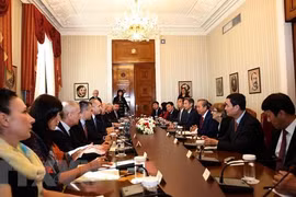 Califica presidente de Bulgaria a Vietnam como socio importante 