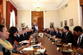 Califica presidente de Bulgaria a Vietnam como socio importante 