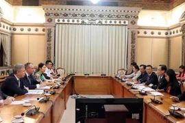 Realizará Ciudad Ho Chi Minh mesa redonda con inversores británicos 