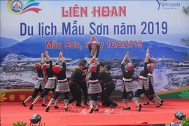 Celebran en Vietnam Festival de Turismo de Mau Son-2019 