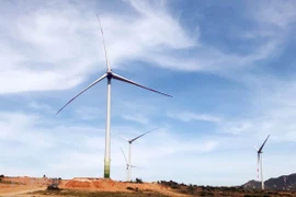 Mantendrá EE.UU. impuesto antidumping a importación de torres eólicas de Vietnam