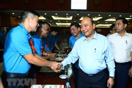 Premier vietnamita resalta el papel de trabajadores calificados