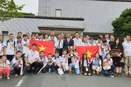 Triunfan estudiantes vietnamitas en Concurso Internacional de Matemática en Japón