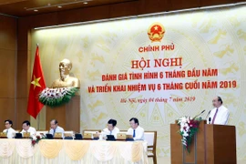 Insta Gobierno vietnamita al cumplimiento de las metas socioeconómicas para 2019