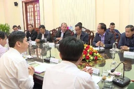 Fortalecen comercio fronterizo provincias vietnamitas y camboyanas