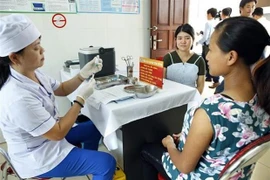 Despliegan en Vietnam programa de vacunación contra el virus del papiloma humano