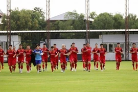Inicia conteo regresivo para partido de fútbol Vietnam- Tailandia