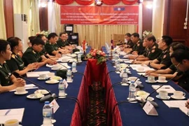 Vietnam y Laos estrechan cooperación en bibliotecología militar
