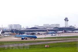 Prevén alta demanda de viajes por vía aérea en Ciudad Ho Chi Minh durante vacaciones del Tet