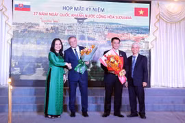 Robustecen amistad entre Vietnam y Eslovaquia