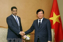 Viceprimer ministro de Vietnam promete condiciones favorables para empresas de EAU