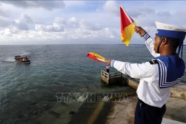 Inauguran exhibición sobre patrimonios culturales y turismo marítimo de Vietnam