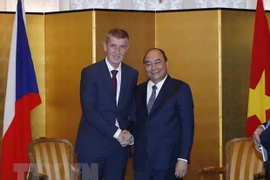 Vietnam busca fomentar lazos con República Checa, Bulgaria y Albania