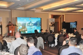 Promueven en Reino Unido turismo de provincia vietnamita de Quang Ninh