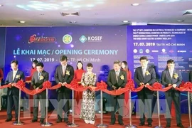 Efectúan en Vietnam Exposiciones sobre Tecnología Eléctrica y Energía 