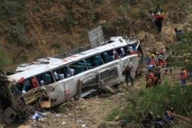 Mueren al menos 16 personas tras accidente de tránsito en Myanmar