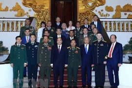 Recibe primer ministro de Vietnam a dirigentes militares extranjeros 