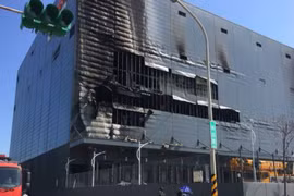 Tres vietnamitas muertos en un incendio de almacén en Taiwán