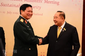 Vietnam elogia el papel de Tailandia en la cooperación de defensa de la ASEAN