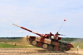 Ocupa Vietnam primer lugar en semifinal del biatlón de tanques en los Juegos Militares Internacionales 2019