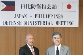 Fortalecen Filipinas y Japón la cooperación en defensa