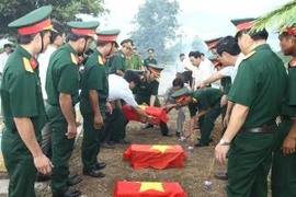 Intensifica Vietnam búsqueda de restos de mártires caídos en Camboya