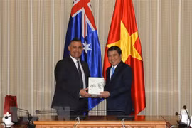 Ciudad Ho Chi Minh y estado australiano de Nueva Gales del Sur dinamizan cooperación