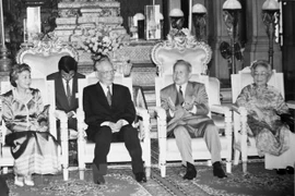 Resaltan papel de expresidente vietnamita Le Duc Anh a lucha contra régimen genocida en Camboya