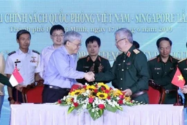Realizan en Ciudad Ho Chi Minh diálogo de políticas de defensa Vietnam-Singapur 