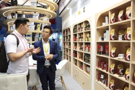 Vietnam e Indonesia potencian la cooperación comercial
