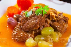 Cordero estofado con uvas, especialidad única de provincia de Ninh Thuan