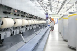 Envía empresa vietnamita primer lote de lana de oveja a Japón