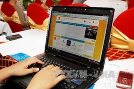 Destacan en Vietnam crecimiento de comercio electrónico