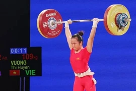 Gana pesista vietnamita tres medallas de oro en campeonato asiático de halterofilia