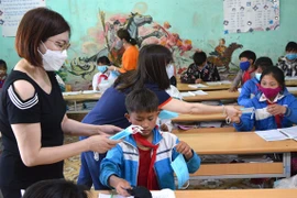 Apoya Asociación de Inversionistas y Empresarios Vietnam-Corea del Sur lucha contra el COVID-19
