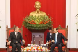  Delegación del Partido Comunista de Japón visita Vietnam