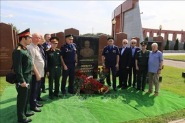 Honran en Moscú a exjefe del grupo de expertos militares soviéticos en Vietnam